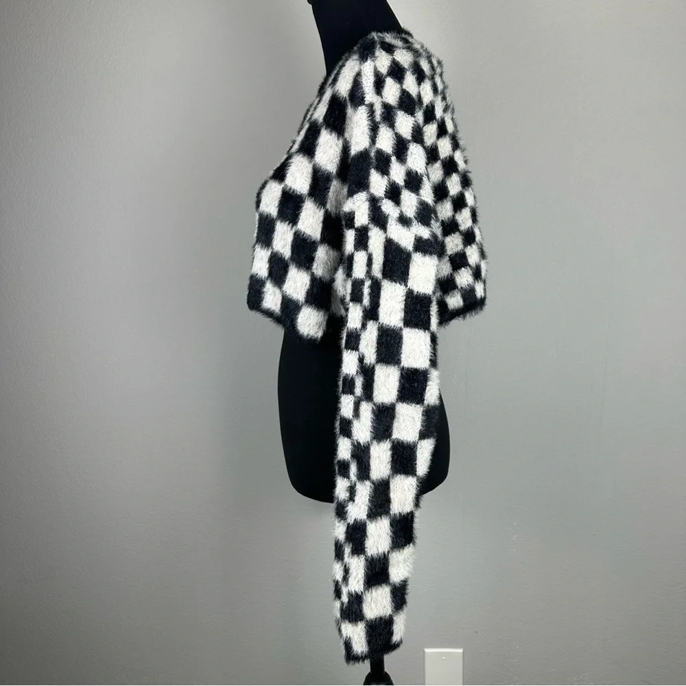 Edikted Cropped Fuzzy Black & White Checkered Sweater Womens Size XS New Jumper - Picture 4 of 8